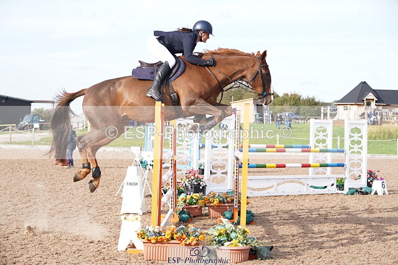 241005A-161050-05163 - SAT Cls 12 Snr Fox & 1.20m Open