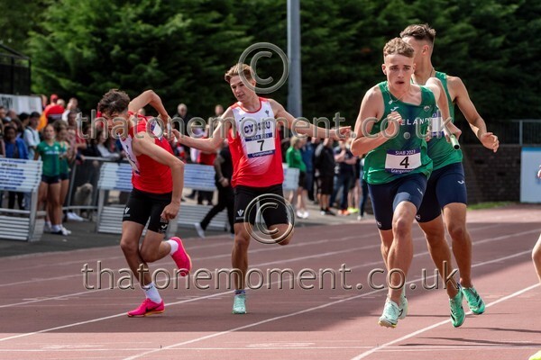 SIAB23-528622 - Track Male Set Two