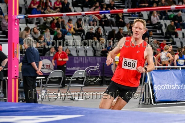 MastRelay26-917817 - Masters Set Three