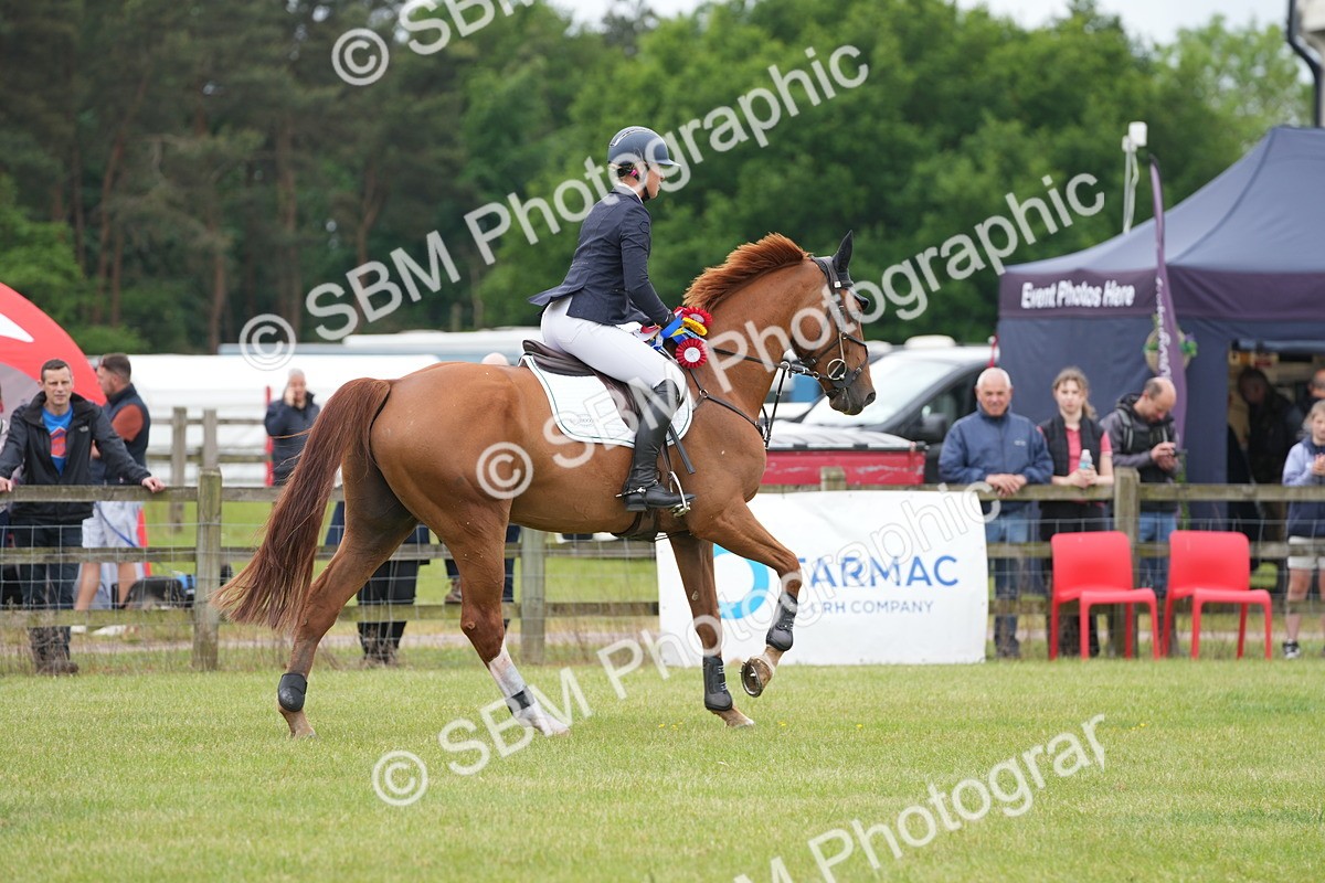 SBM_05338 - Class 201 - British Horse Feeds Speedi Beet Horse of the Year Show Grade  C