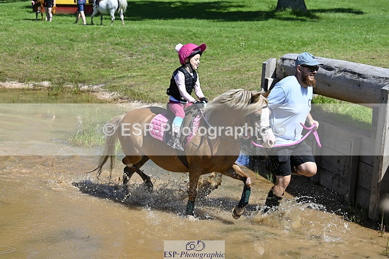 240728B-111445-01251 - Gemma's Group XC