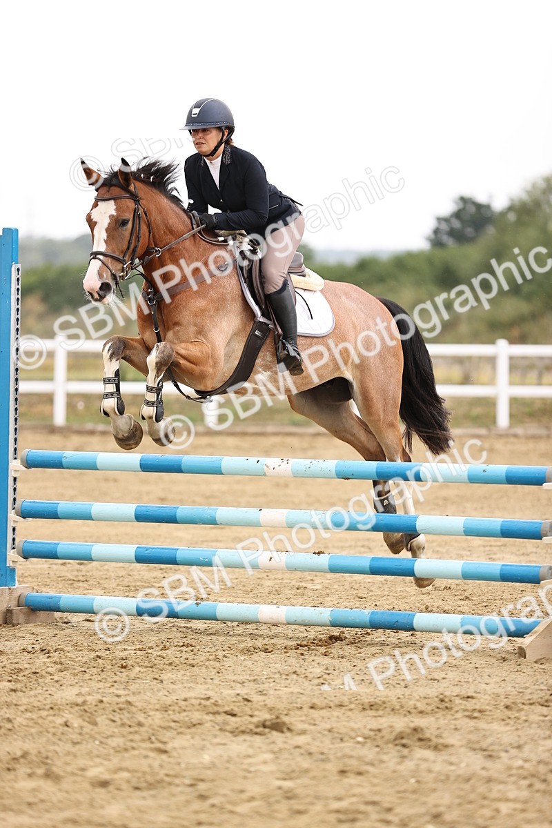 SBM_024802 - Class 9 - Senior British Novice - 90cm