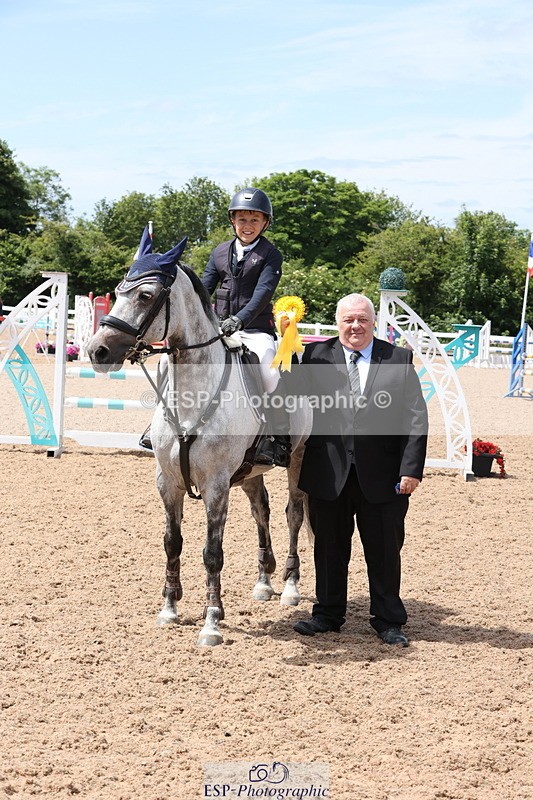 240629A-113746-04601 - Cls 17 Discovery and 90cm Open