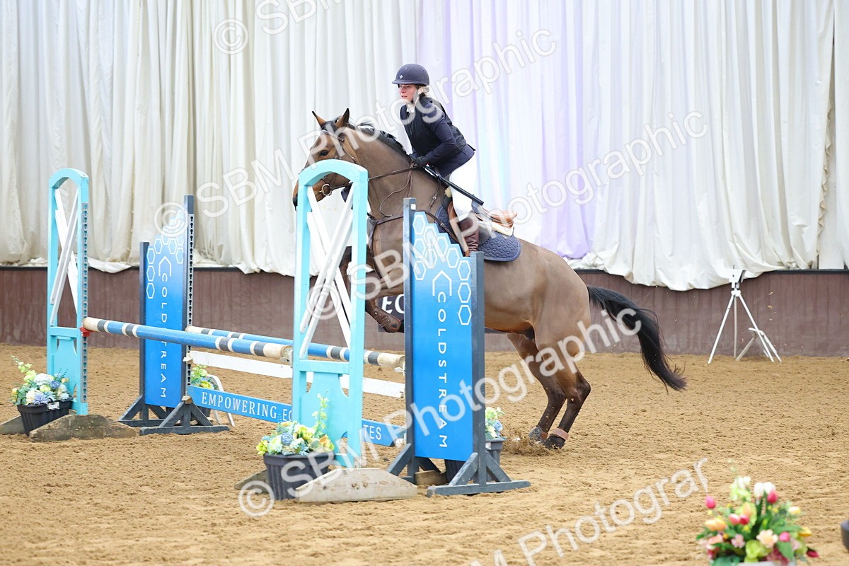 SBM_009886 - Class 21 - Nupafeed Supplements Senior Discovery/ 1m Open - First Round (1.00m)