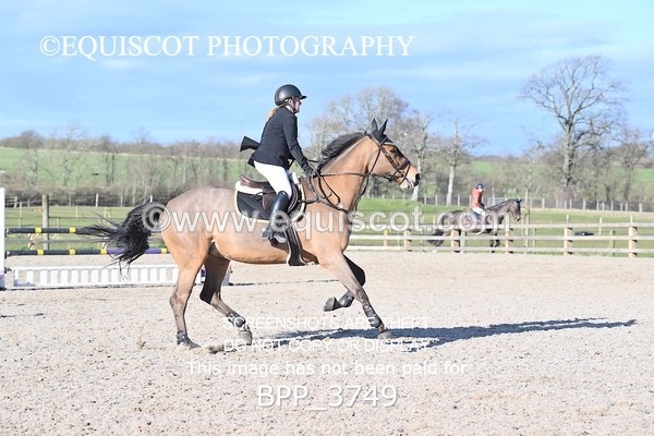 BPP_3749 - CLASS 8 Senior Newcomers/ 1.10m Open