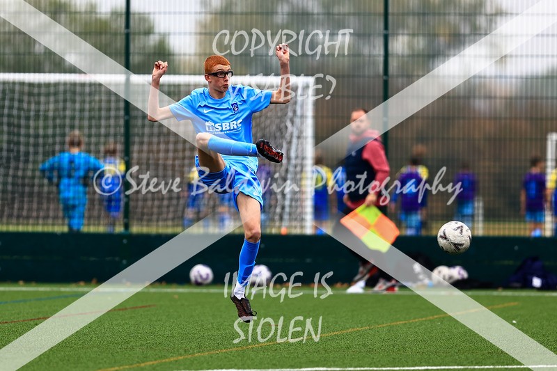 1DX31030 - 2025-10-12 FC Abbey Meads U15 Blue V Hungerford Town Juniors U15 Black