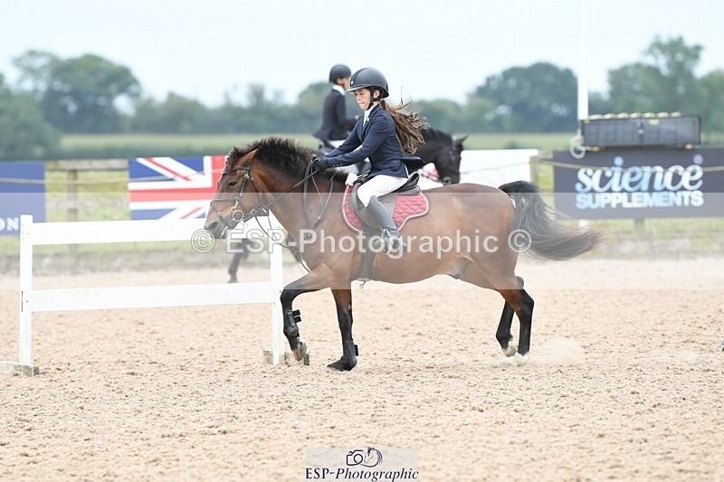 250807-110102-00397 - 90cm Round 1