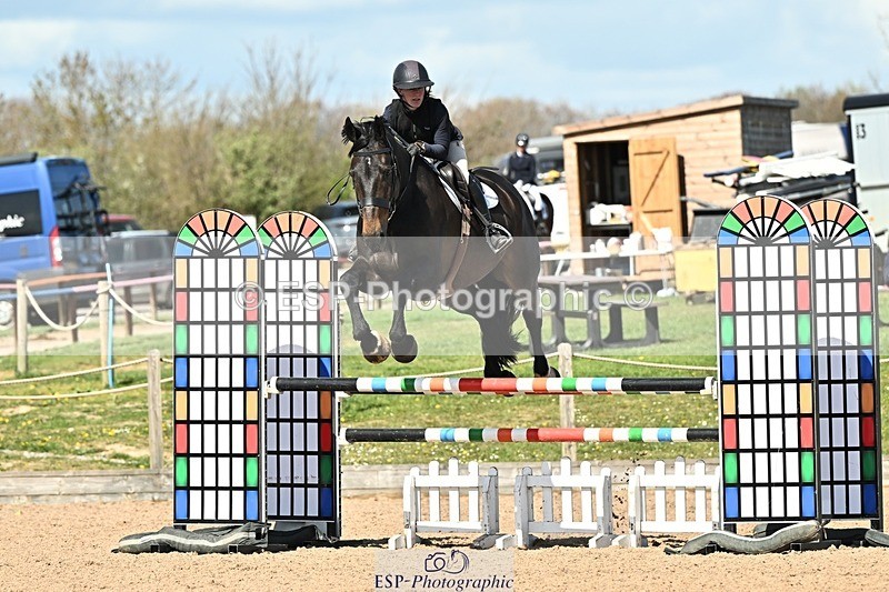 250416-151354-01643 - Cls 6 Foxhunter and 1.20m
