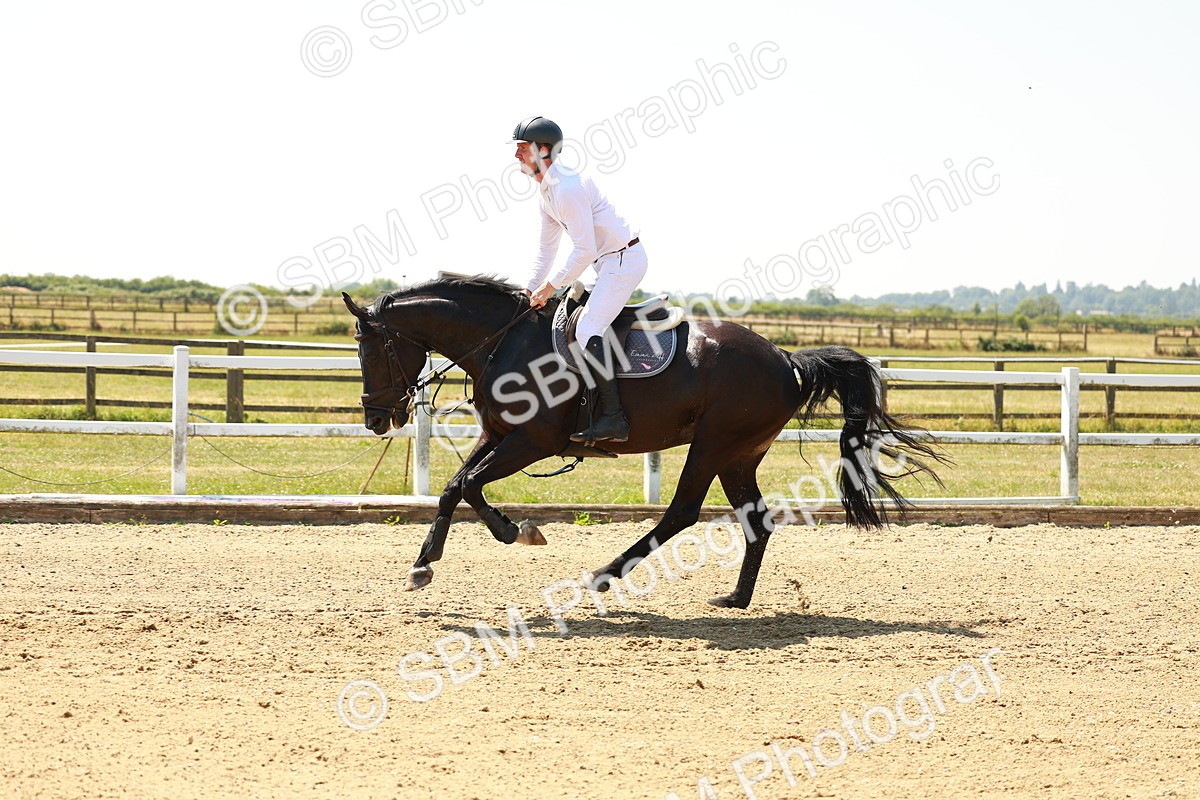 SBM_001456 - Class 4 - Senior Newcomers - 1.10m