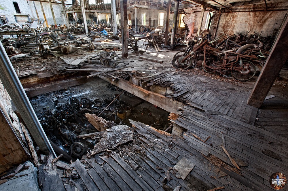 Kohl's Motorcycle Salvage, Lockport NY - Matthew Christopher Murray's Abandoned America