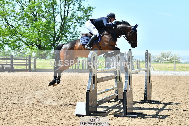 230527A-121526-04404 - Cls 15 Foxhunter