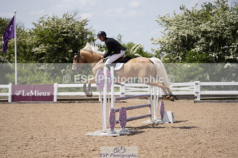 230528A-130354-07227 - Cls 33 95cm Amateur Quali