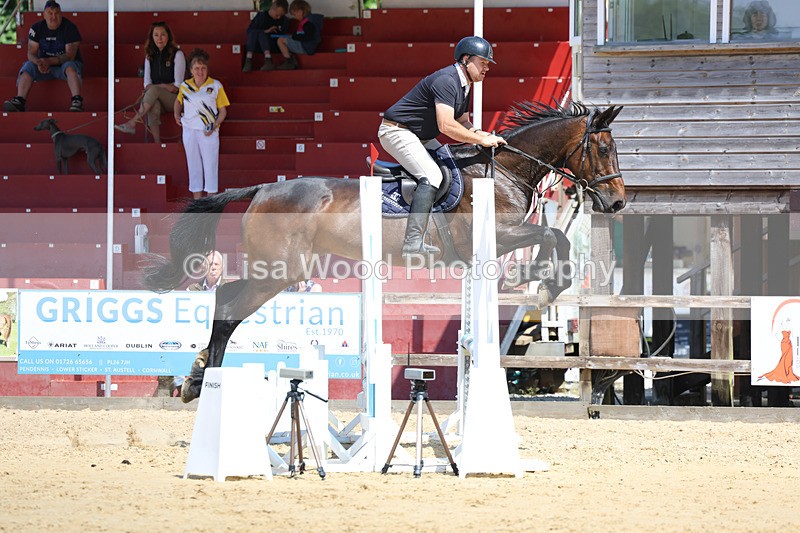 3E7A9748 - Class 8: Senior 80cm