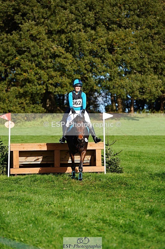 241026-105634-12021 - 362-Vicky.Stacey-HIGHDALE.AUTUMN.SUNRISE