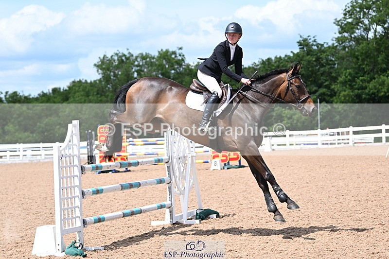 240619A-143809-00679 - Cls 4 Snr Newcomers and 1.10m Open