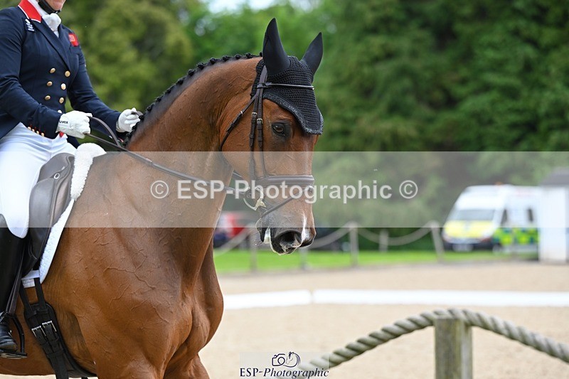 240524-113844-08953 - 520-LONDON_52-Laura_Collett