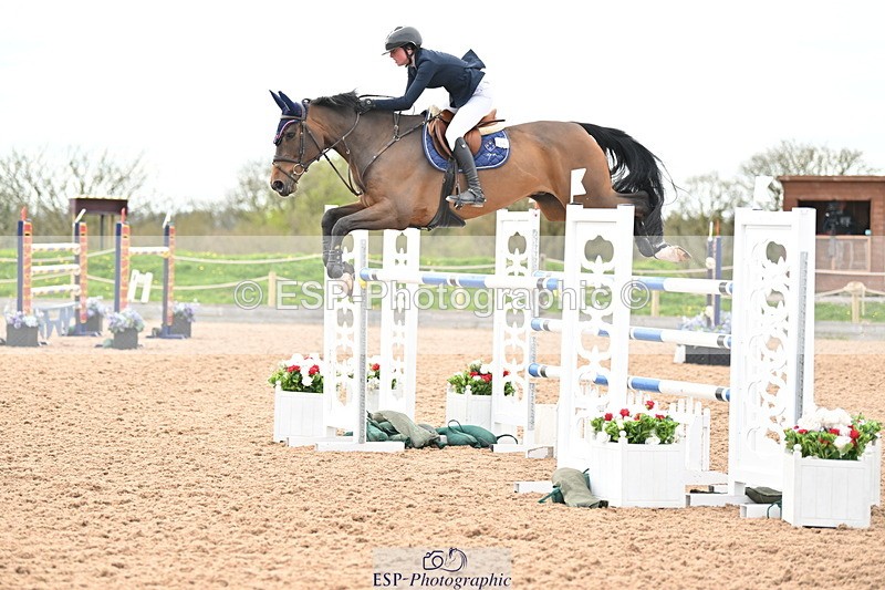 240418A-152315-04670 - Cls 9, 2 Star Big Tour 1.40m