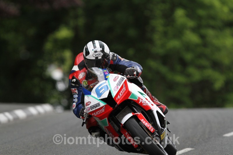 Michael Dunlop Honda / MD Racing - Monster Energy Supersport Race 1
