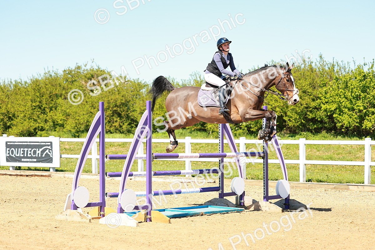 SBM_001131 - Class 4 - Senior Newcomers 1.10m