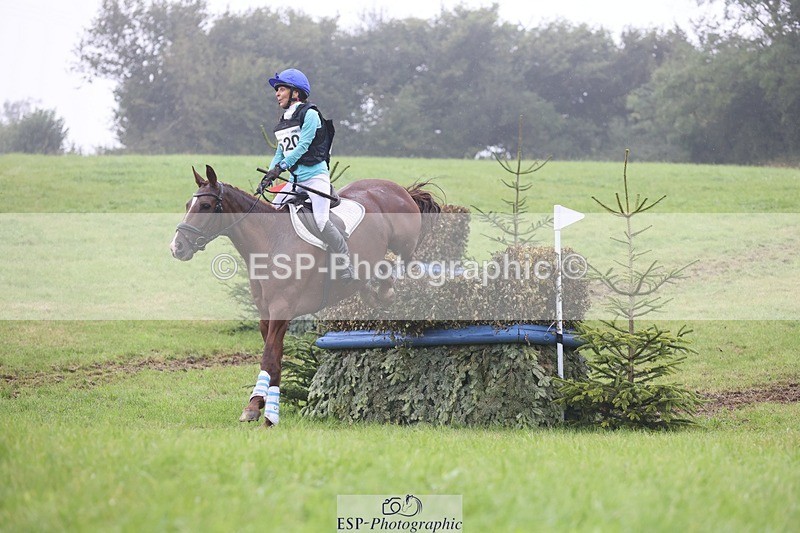 240901A-162021-11178 - 520-Siobhan.Micklethwaite-ONE.CARAT