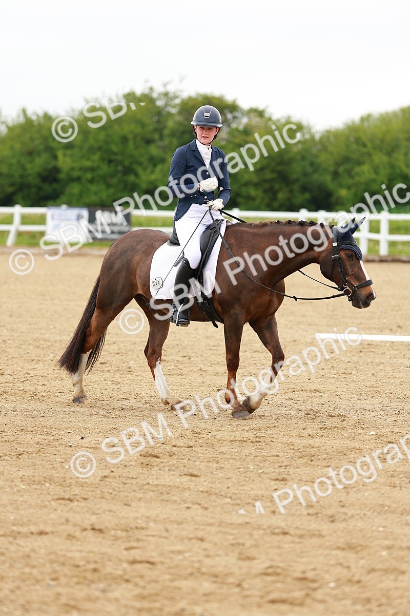 SBM_005014 - Class 15 - Novice 5