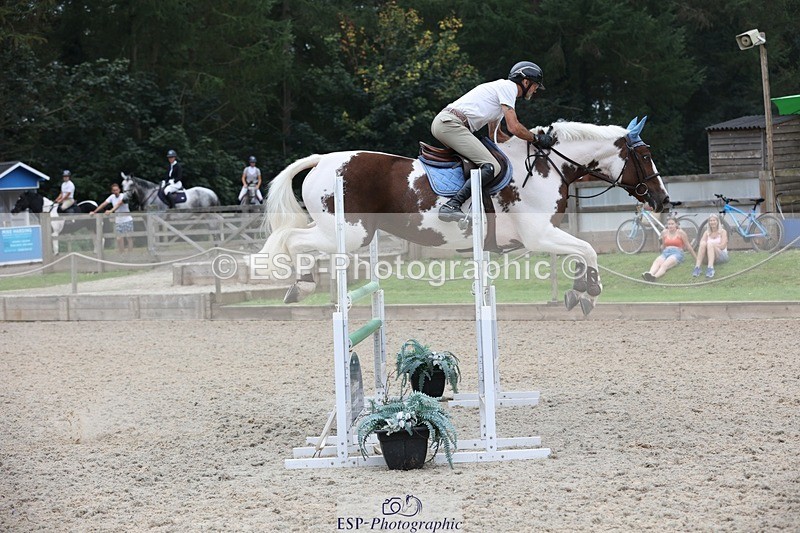 230908-171428-03201 - Cls 9 Snr Newcomers & 1.10m Open