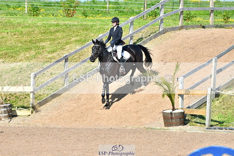 230527A-170124-05455 - Cls 20 Chard 1.10m Speed Derby