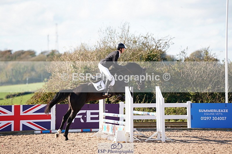 241027A-133720-03117 - SUN Cls 15-17 Children on Horses