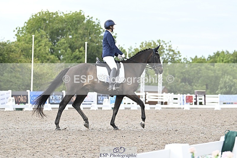 250907-103150-06266 - 027-Amanda.KingInvincible