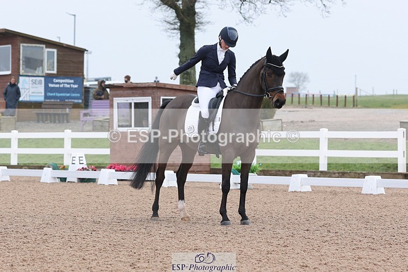 250216-095426-04958 - 229-Tara.Faulds-Platinum.SNW