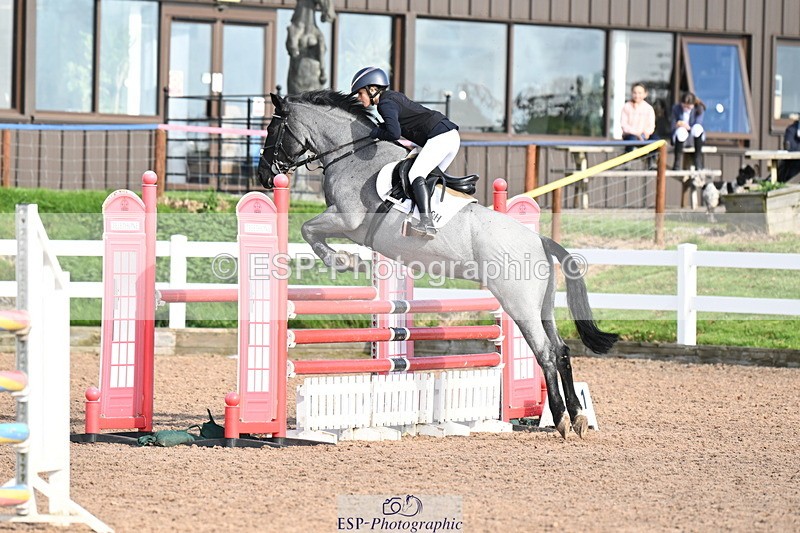 241026A-125615-00931 - SAT Cls 10 Pony Foxhunter and 1.10m Open