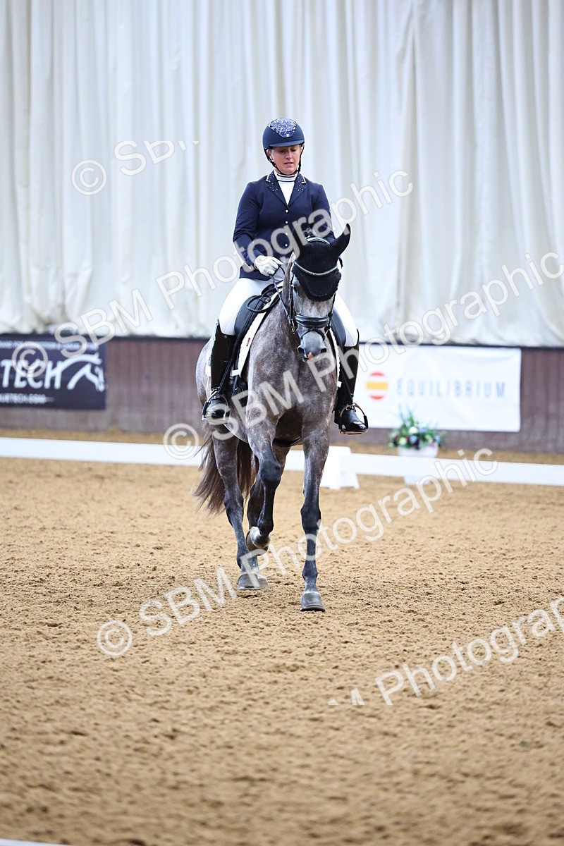 SBM_005657 - Class 5 - Novice 6 - 9.30-10.33