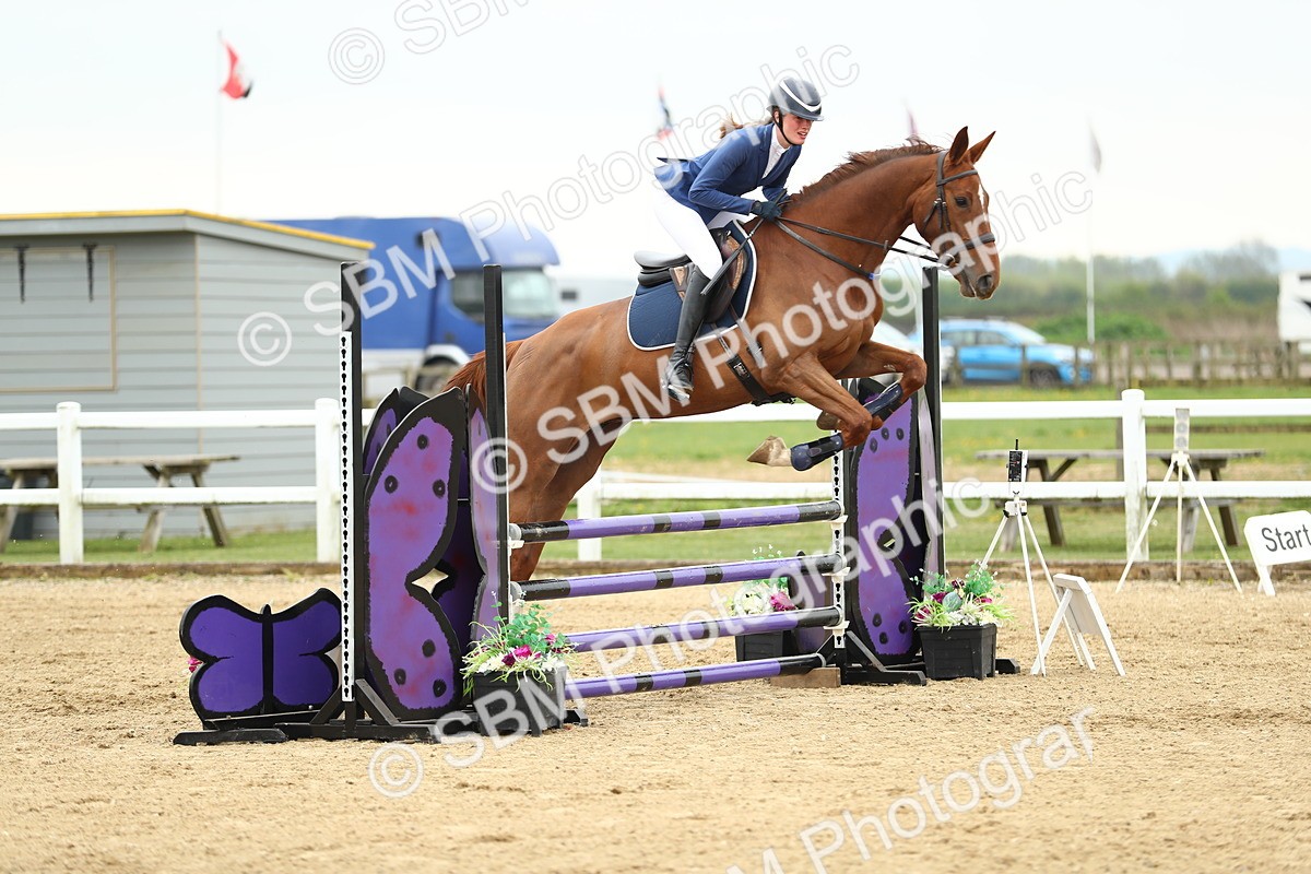 SBM_000340 - Class 2 - Senior British Novice 90cm