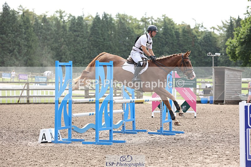 240804-102737-11069 - 351-Rupert_Batting-COOMBELAND_CEVIN