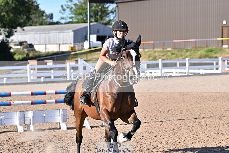 250708A-184345-00636 - 90cm Classes