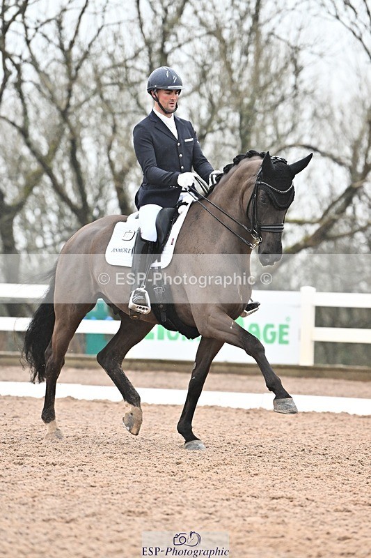 250215-115056-03283 - 127-Jezz.Palmer-Toddington.Debut