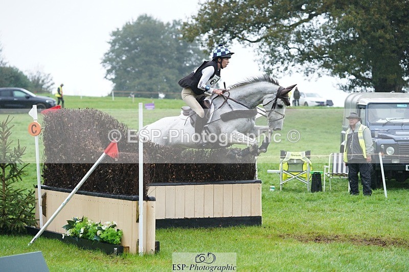 231021-104900-13889 - 646-SKIPTOTHEGOODBIT-Sophia.Mcdonald-SC+XC