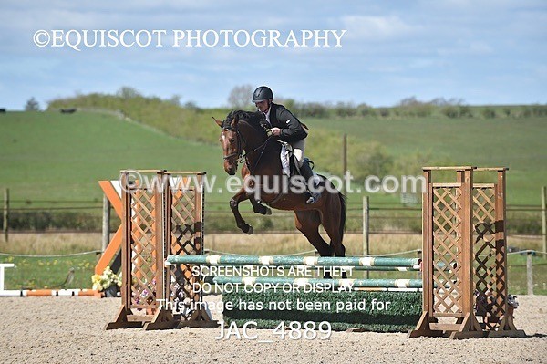 JAC_4889 - CLASS 13 SAT Senior BritiNovice/ 90cm Open