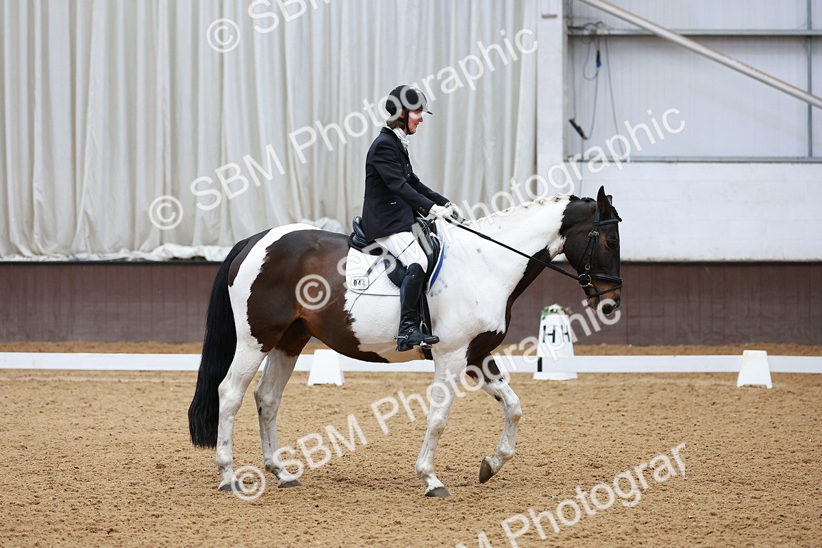 SBM_003002 - Class 14 - Novice 2