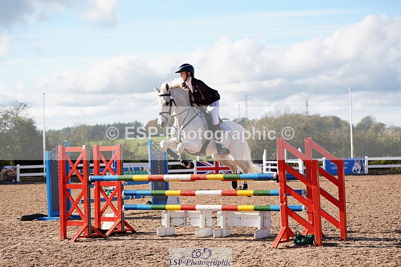 241027A-140038-03074 - SUN Cls 15-17 Children on Horses