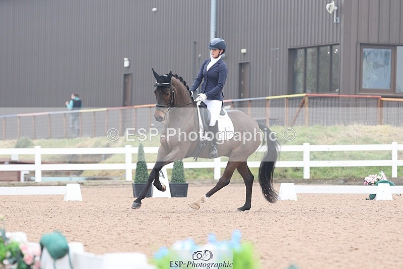 250216-095242-04952 - 229-Tara.Faulds-Platinum.SNW