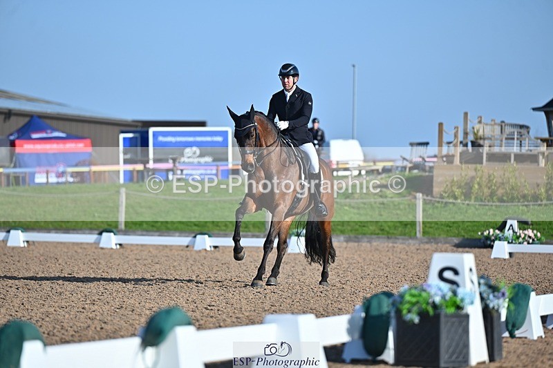 250405-080217-09267 - 189-Darren.Hicks-Lenika