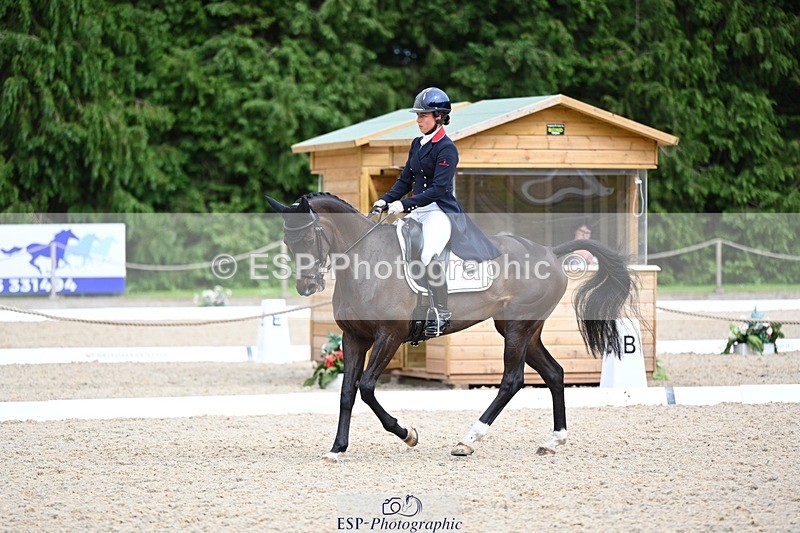 240524-160124-10678 - 540-OPPOSITION_HERALDIK_GIRL-Kirsty_Chabert