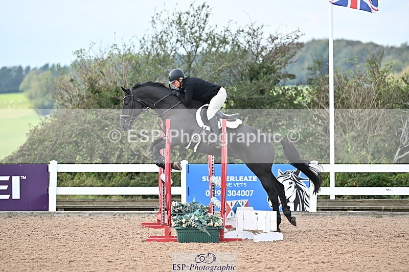 241004A-124854-02095 - Fri 09 95cm Amateur Quals