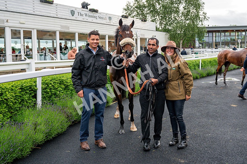 110626-Race 4-Winchurch-0422 - Race 4 19.52pm Download The Raceday Ready App Handicap