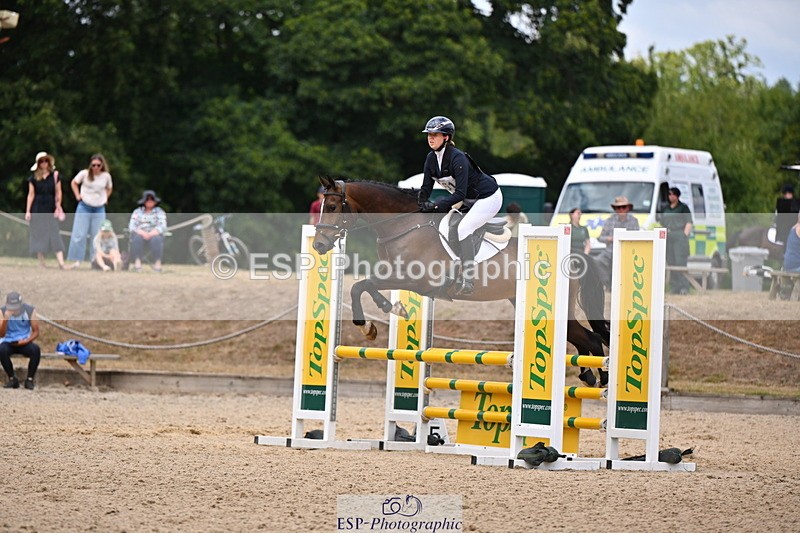250802A-141334-05784 - D-161-Amelia.Halley-MOMENTUM.21