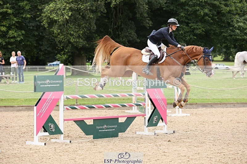 240817-142019-01838 - 05A Snr Newc