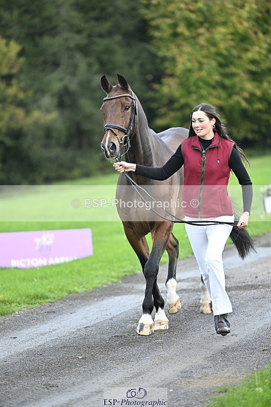 251025A-090256-17685 - A-015-Jess.Rimmer