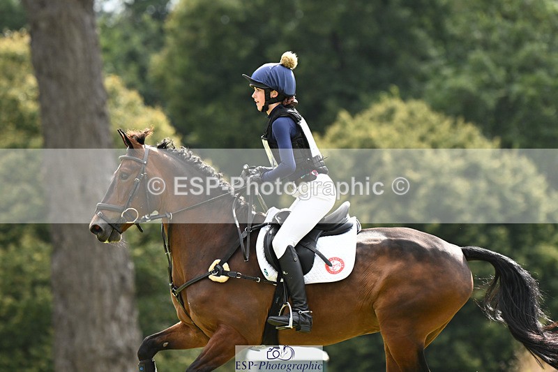 240825X-161959-36733 - 80cm XC 15.30 to 16.30