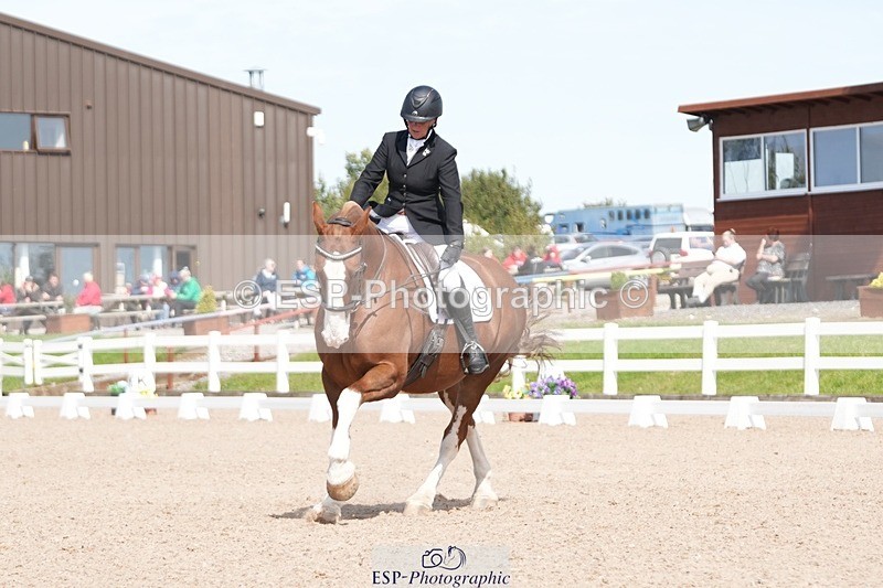 250906-142222-03932 - 069-Kirsty.ClackworthyStitch